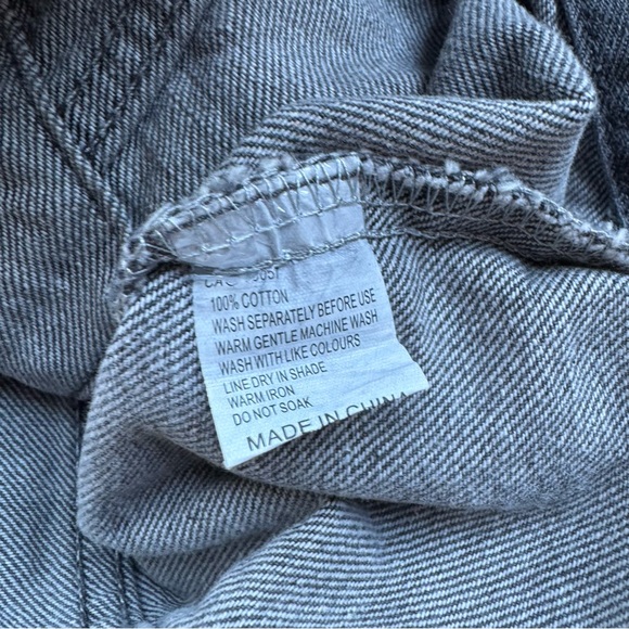 Princess Polly Dark Gray Cropped Jean Jacket - Picture 6 of 7